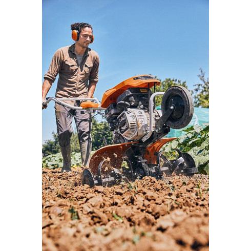 Motorový kultivátor STIHL MH 600