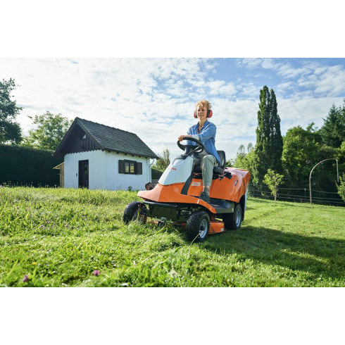 Záhradný traktor STIHL RT 4082