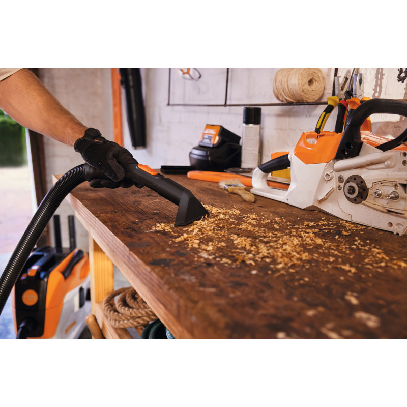 Akumulátorový vysávač STIHL SEA 60 set s 2 x AK 20 + AL 101