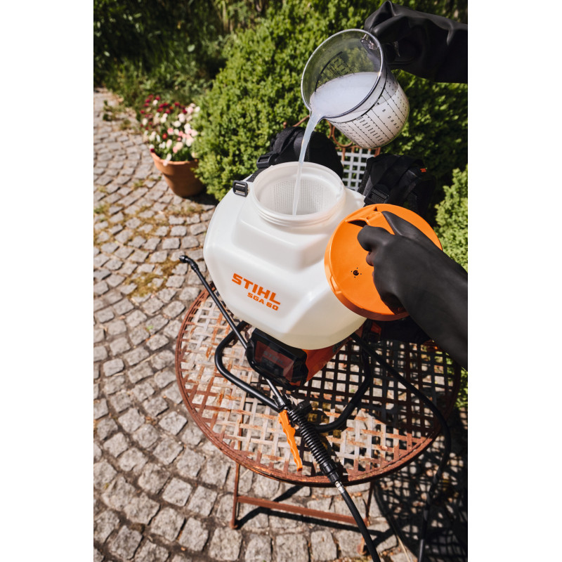 Akumulátorový postrekovač STIHL SGA 60 set s 2 x AK 10 + AL 101