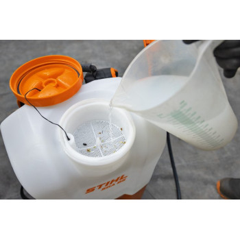 Akumulátorový rosič STIHL SGA 85