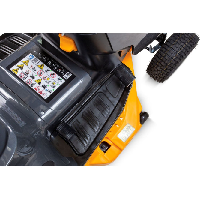 Záhradný traktor CubCadet LT2 R92