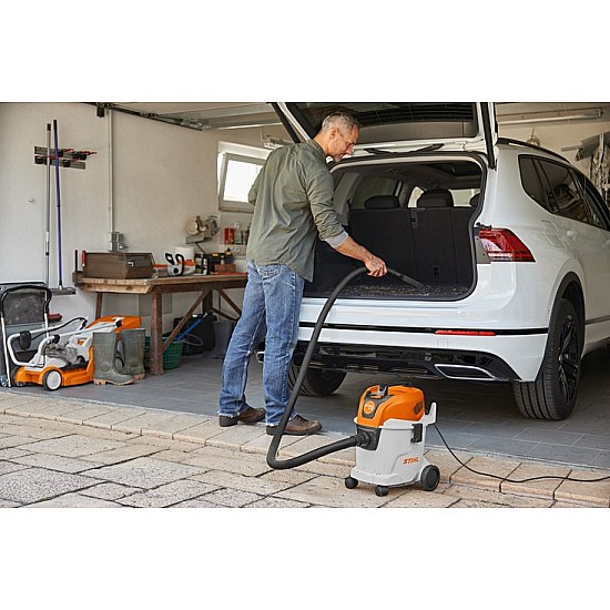 Priemyselný vysávač STIHL SE 33 Priemyselný vysávač STIHL SE 33
